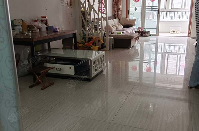 华港顺河城 刚需小三居 近医院 产权清晰 双卫 房龄新