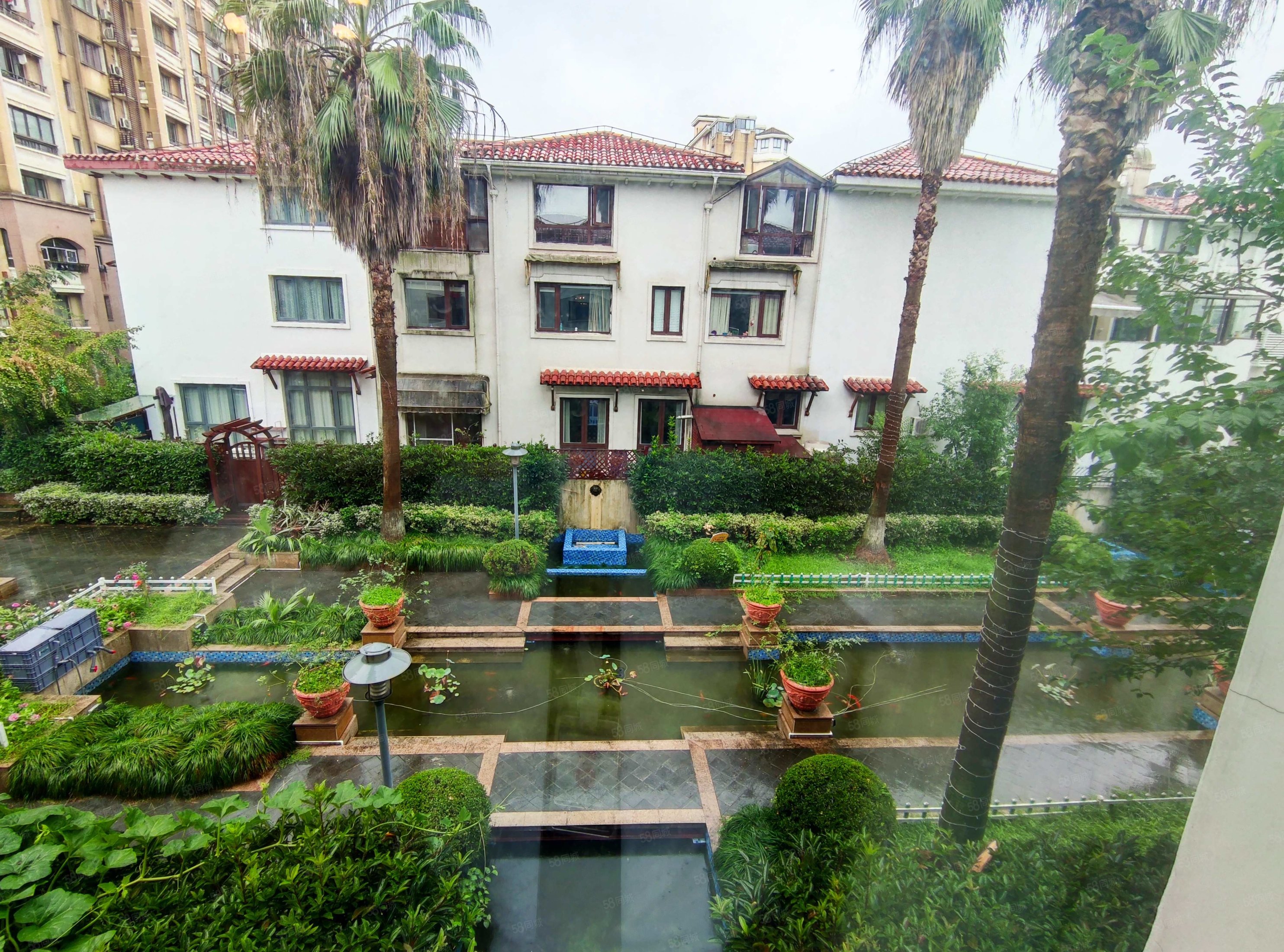 徐汇臻园(公寓住宅)5室2厅3卫266㎡东西1850万