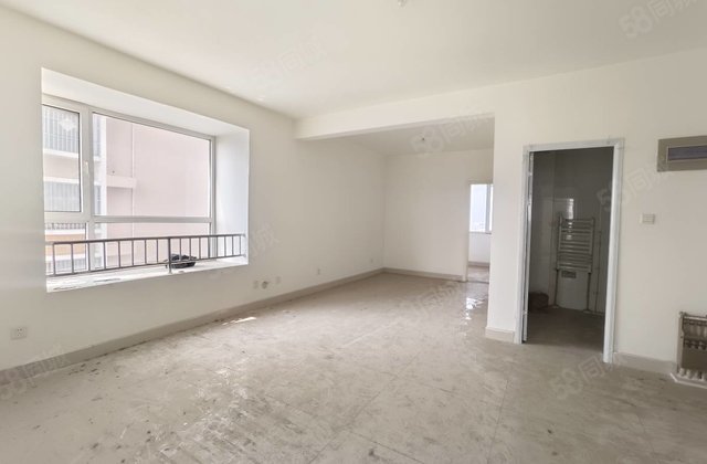 房东急售 是边户 免大税 诚心出 大三室 储藏室的 保证真实