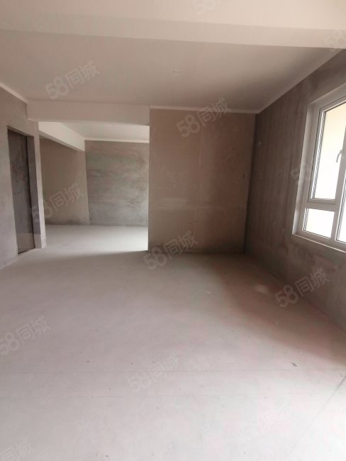 大华公园华府3室2厅1卫85.71㎡南北78万