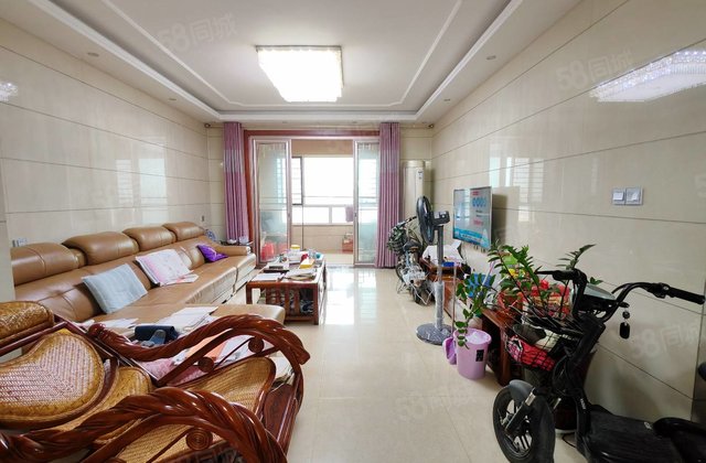 三叶草户型！  东昌房 一品家苑 三室两厅 精装 送储藏室