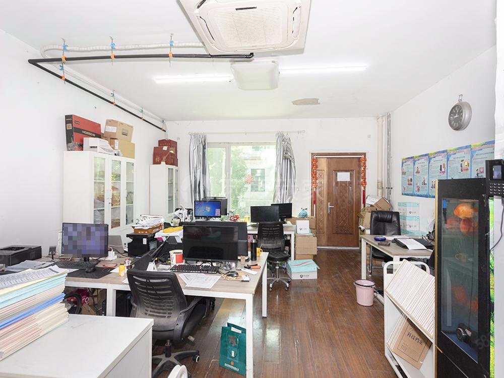 江南山水(別墅)7室3廳5衛(wèi)264.31㎡南北1399萬