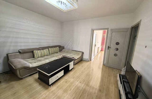 运输管理局家属楼2室1厅72㎡23.1万二手房图片