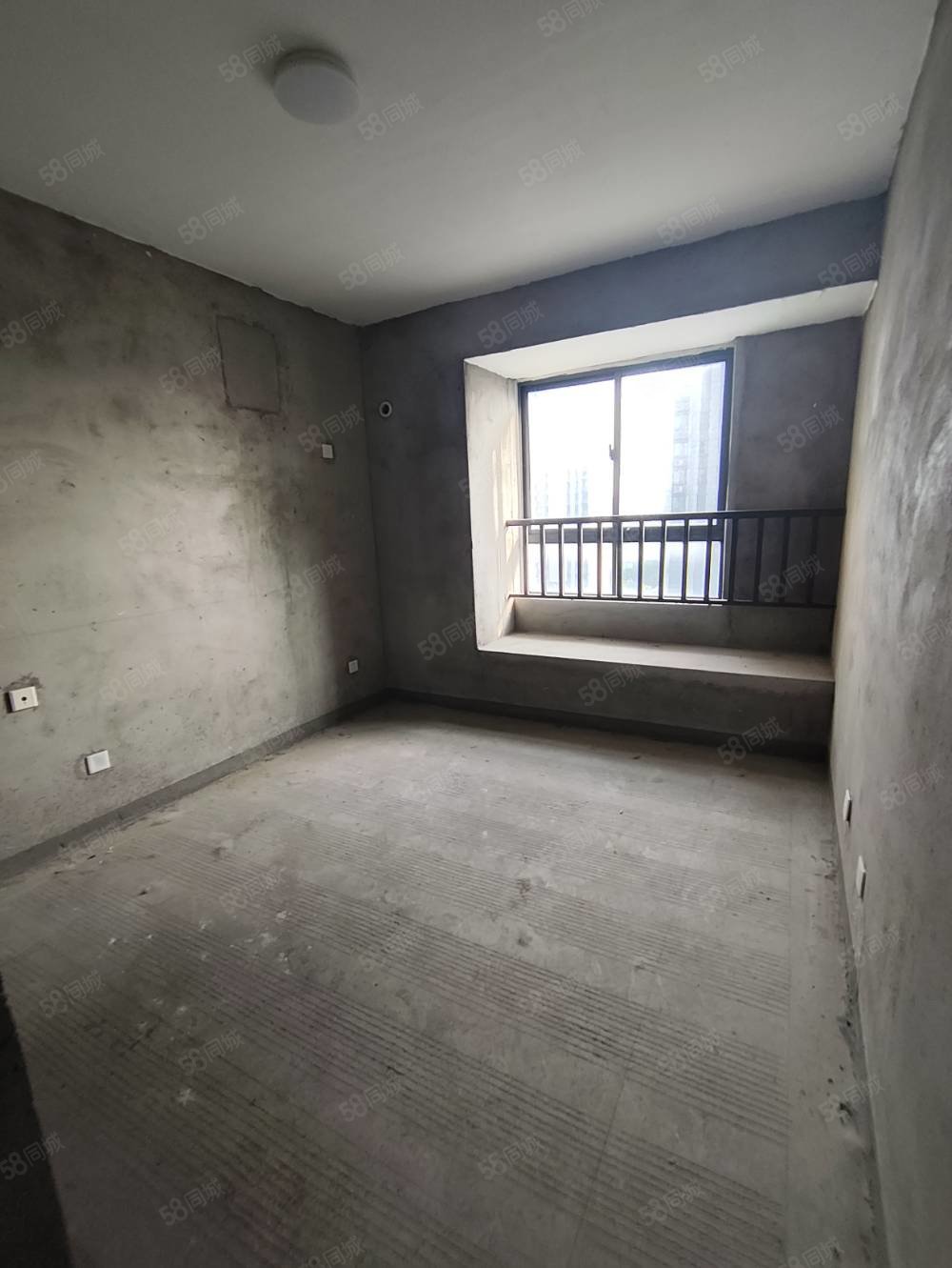 紫气东来小区3室2厅1卫94㎡南北25万