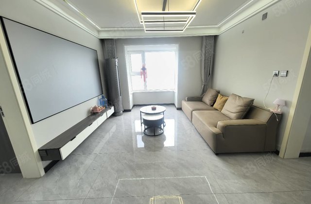 老文轩本部一中外国语，闸口东关国际边户，精装三室带储