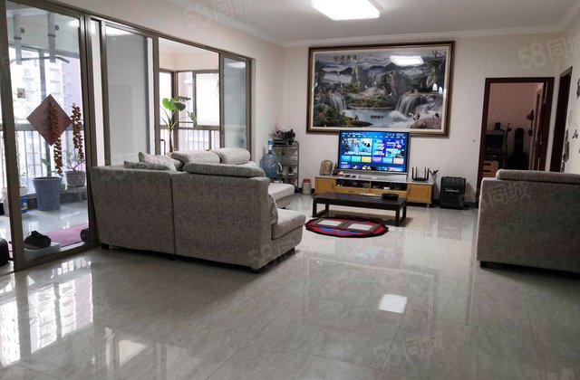 花果园L1区3室2厅127.14㎡83万二手房图片