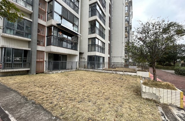 德天国际广场二期3室2厅128㎡74万二手房图片