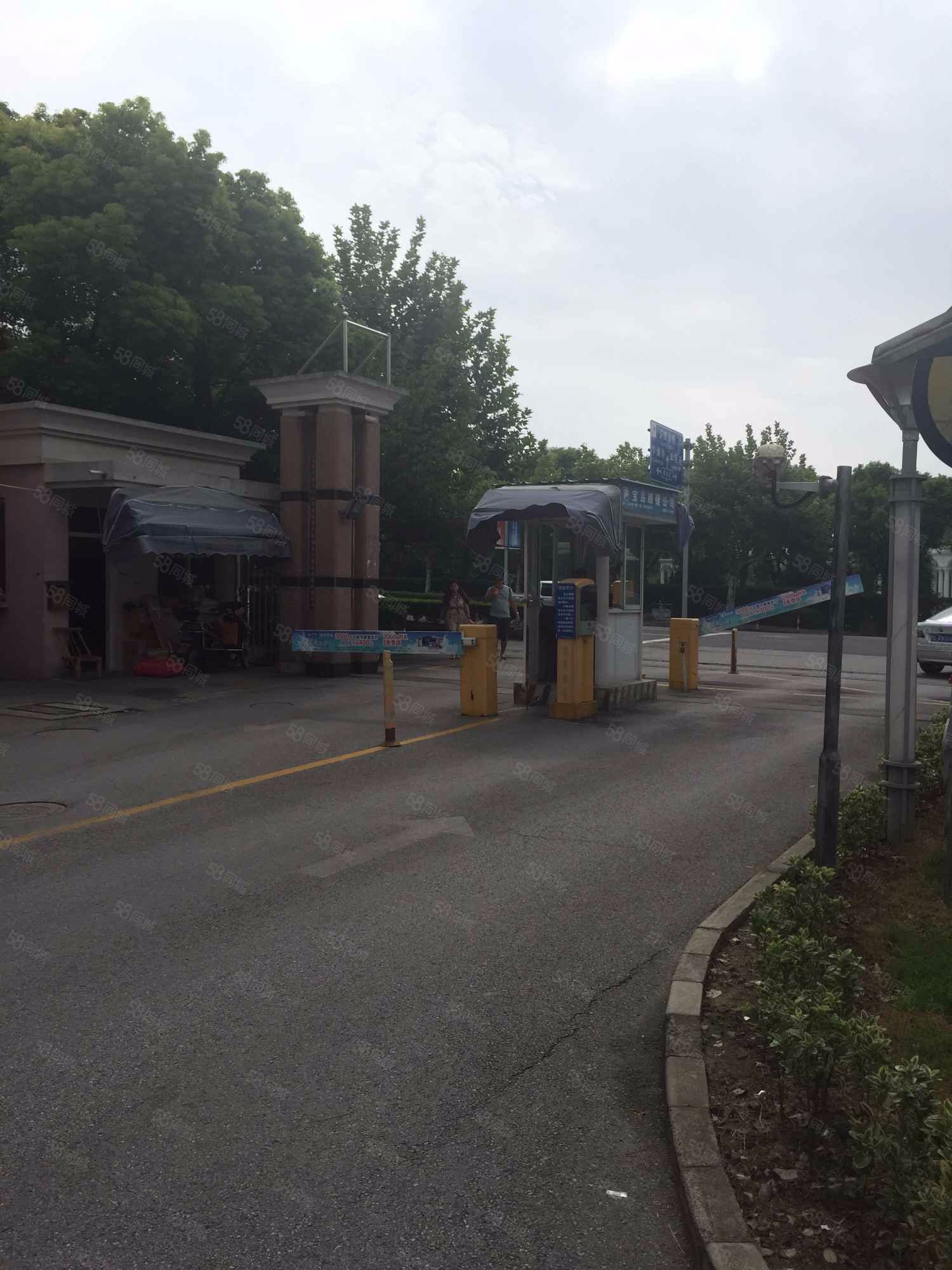 龙源星城1室1厅1卫46㎡北90万