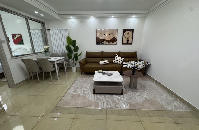 老文轩中学！步梯二楼，小区停车方便，随时看房，瑞祥小区。