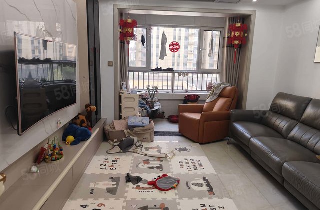 实验文轩外国语附近的九州国际，精装修送车位房东诚心出售可按揭