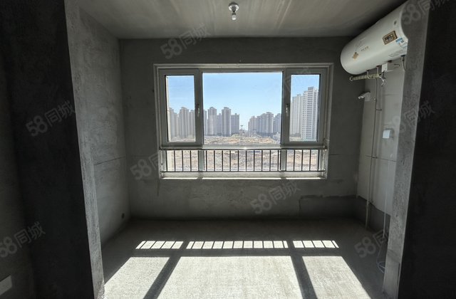 南岭国际四区3室2厅129㎡98.8万二手房图片
