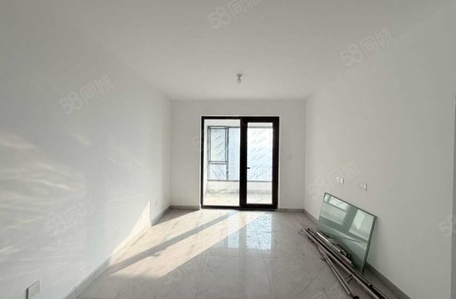 万达旁 江山印 新房未住  带车位储藏室