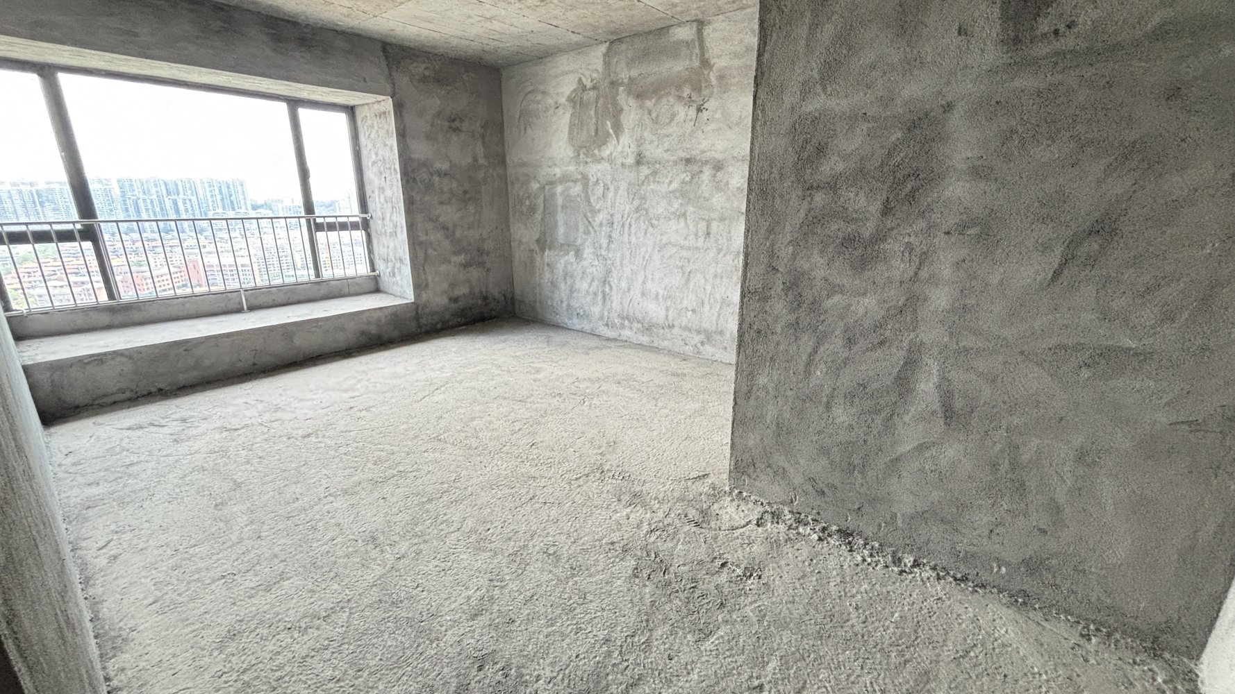 天秀湾5室2厅4卫254㎡南北268万