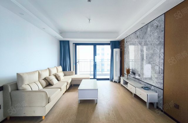 万科里金域国际(三期)4室2厅140.5㎡240万二手房图片