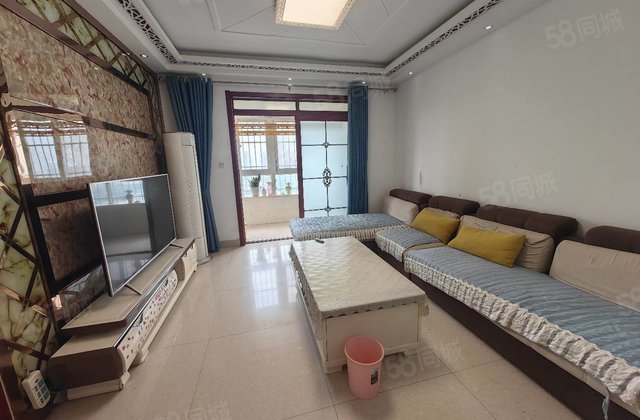 万达北 莲湖花园 一梯两户 16楼东户 精装大三室 五中带储