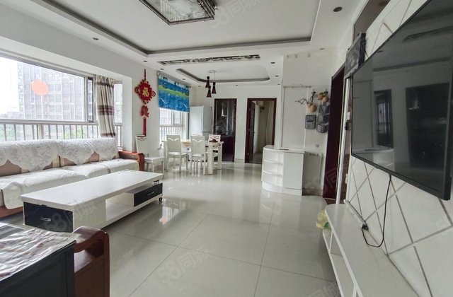 阿尔卡迪亚精装三室边户有车位  中间好楼层10万入住一套房