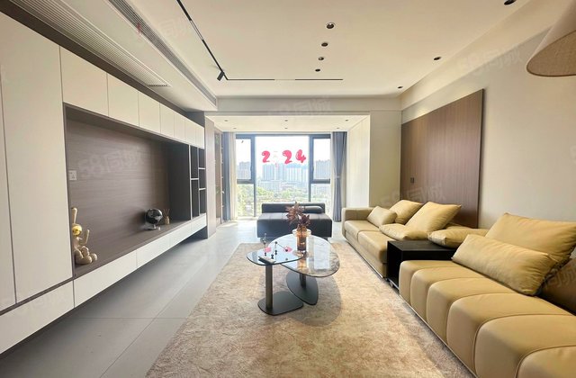 植物原著4室2厅120.6㎡120万二手房图片