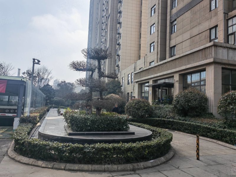 南北通透 双卫格局 高楼层视野无遮挡 有电梯,凤凰小区-平顶山58同城