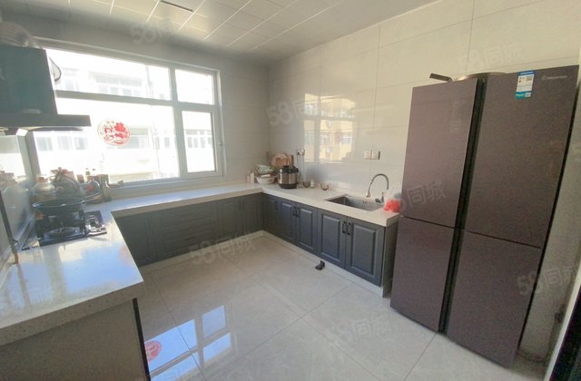 人民公园 育新苑经委 精装地暖3室朝阳满五 带车储价格可议