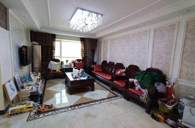 老东昌伟业中华御苑160平精装4室2厅2卫十车储180万