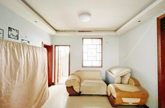 南部阳光4室1厅124㎡85万二手房图片