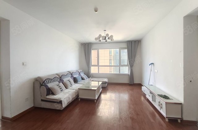 民生凤凰城8号院 小三居 南北通透 电梯房 中间楼层采光好