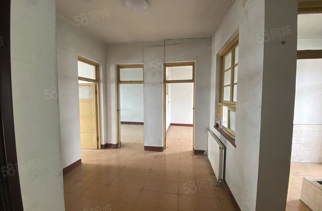 东关 文轩 单位家属院 89平 62万 三室 随时看房