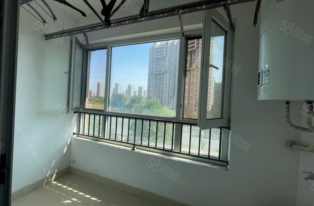 急售 市中心 公园首府 四室 东边户 小高层 一梯两户有储