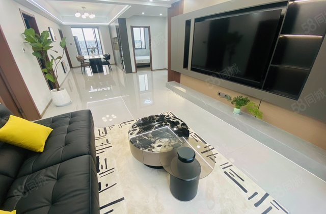 力拓悦城4室2厅149㎡133.8万二手房图片