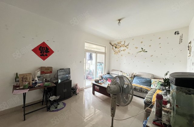 湖边 电梯房 中层 有储 湖景房 实验 乐园 钥匙房 可谈