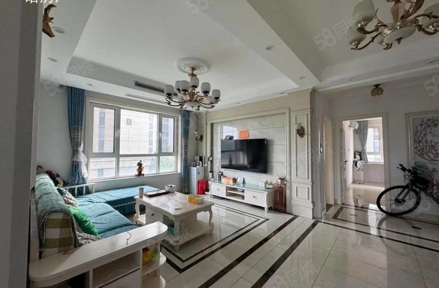 民生2号院，新出精装三室，东边户，免大税  急售