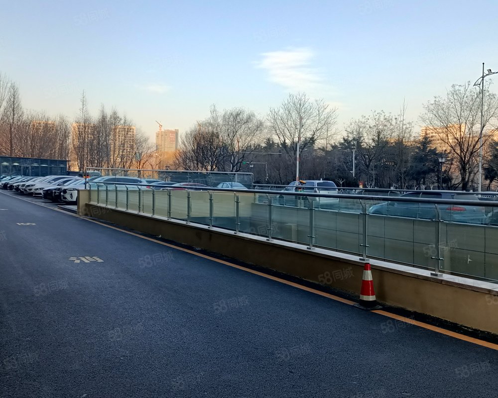 赛福特时空广场学苑路