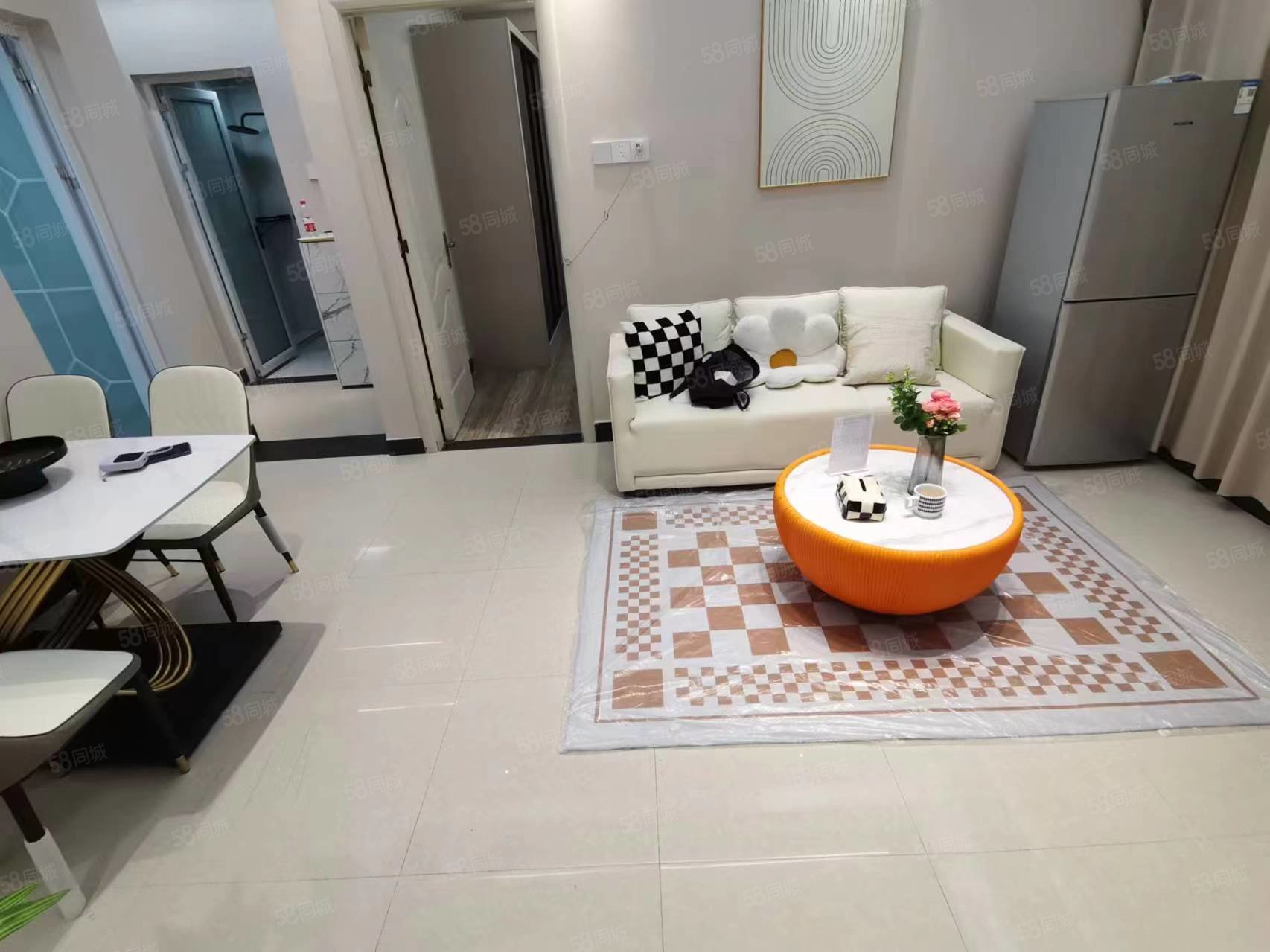 整租｜烈士公园东 火车站 无中介押一付一家电全拎包入住