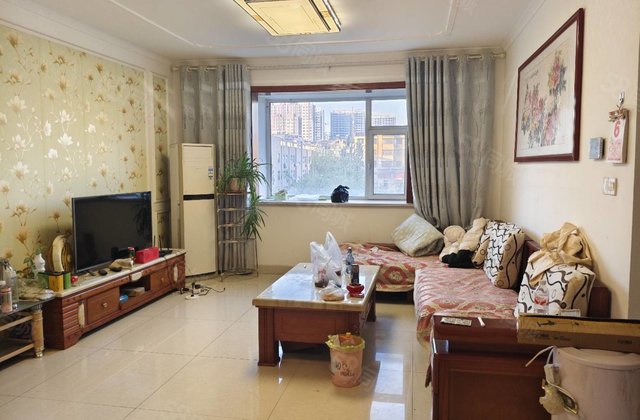 急售150平，好楼层，光岳花园，送车储，三室双卫，看房方便