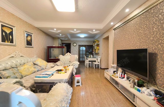 龙城1号5室2厅122.56㎡203万二手房图片