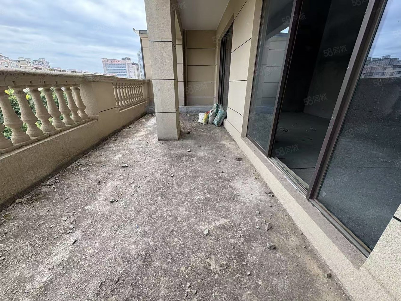 中梁壹号院(别墅)3室2厅3卫161㎡东南178万