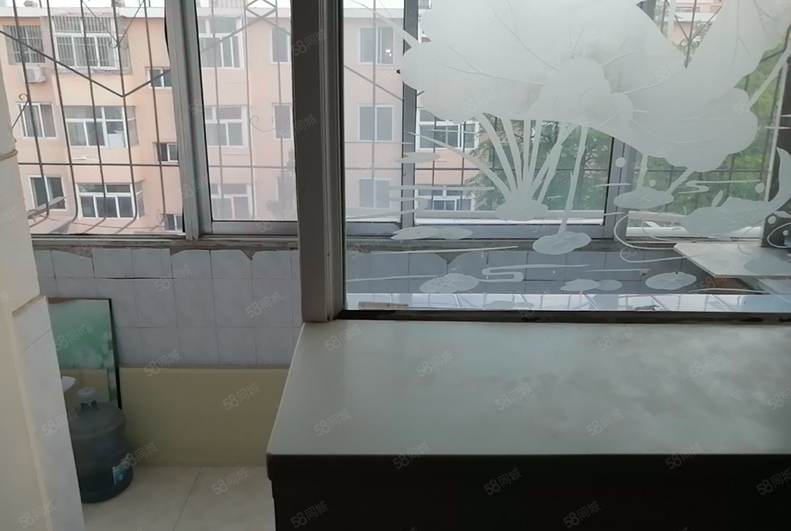 友爱一区2室1厅1卫65.11㎡南22万