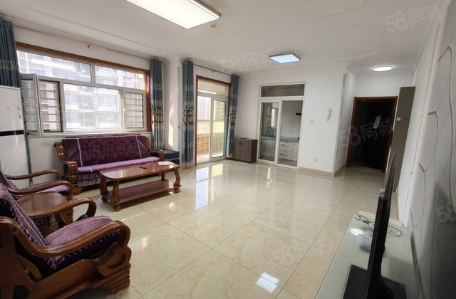 兴华西路眼科医院附近电梯房好楼层，华悦金钻，金柱绿城3室。