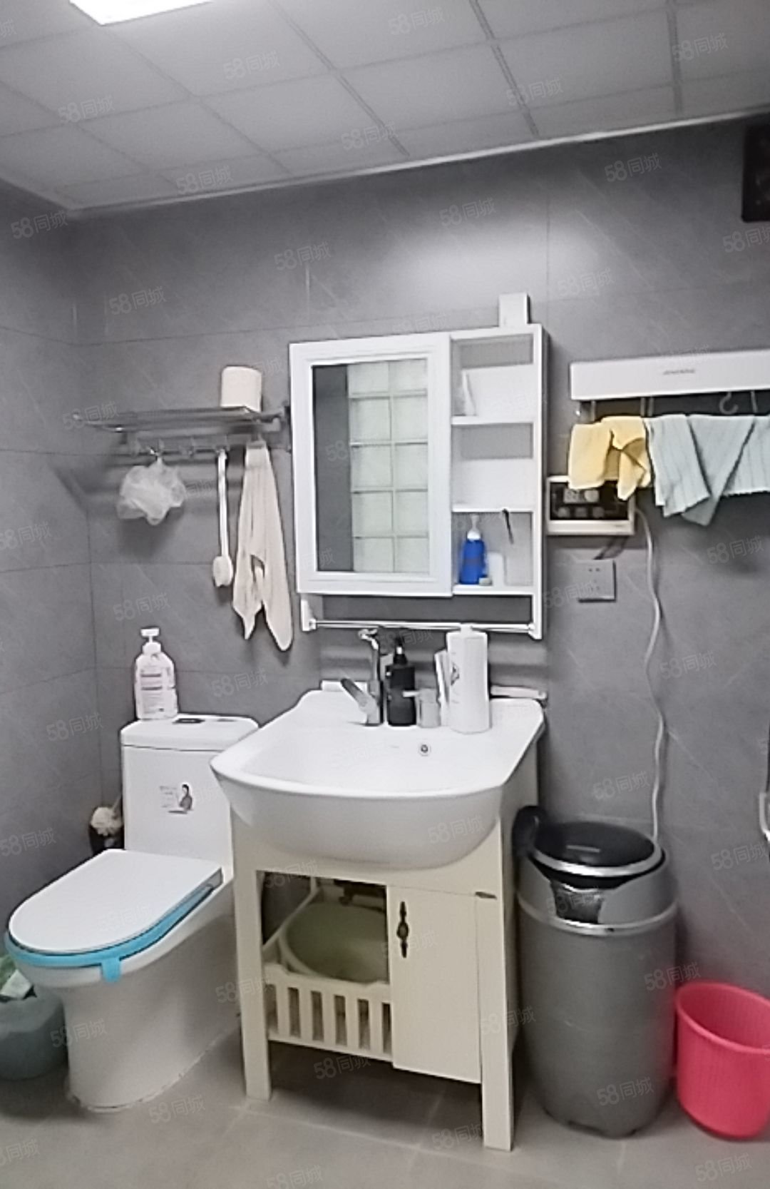 东方明珠城市花园3室2厅2卫89.62㎡东北89万