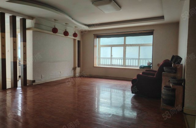 桃园新居4室2厅178.42㎡162万二手房图片