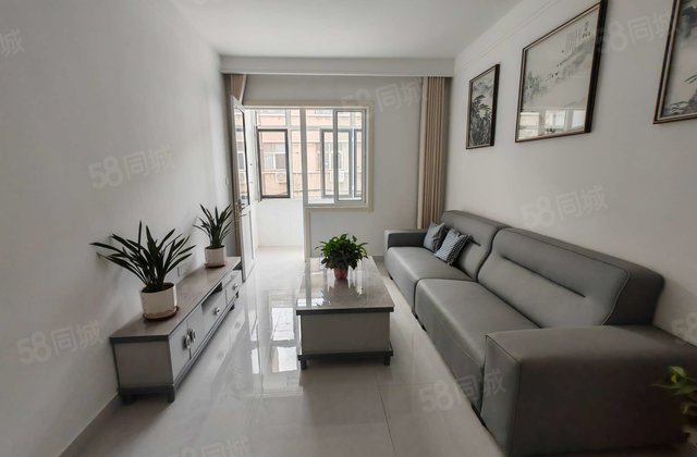 柳园路东昌中学   二楼，精装修，送所有家具家电，