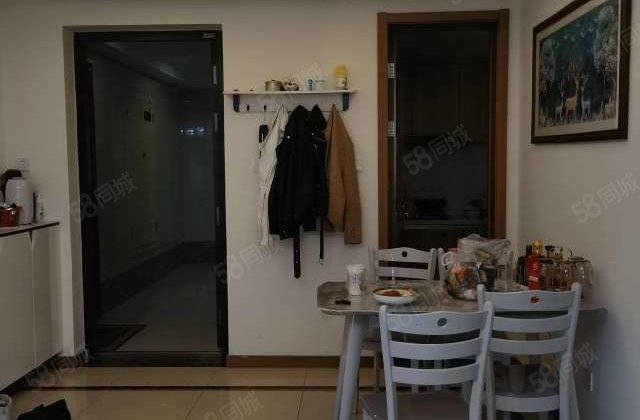 刚需小三居 南向采光好 次新房 带电梯 购物方便 商品房