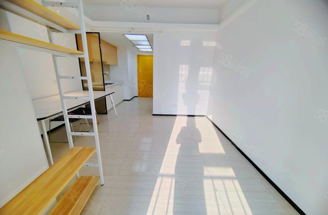 中国德国港1室1厅44.22㎡18万二手房图片