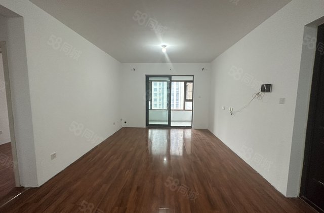 徒骇河旁，荣盛锦绣学府3室，东边户，超好楼层，采光通风好