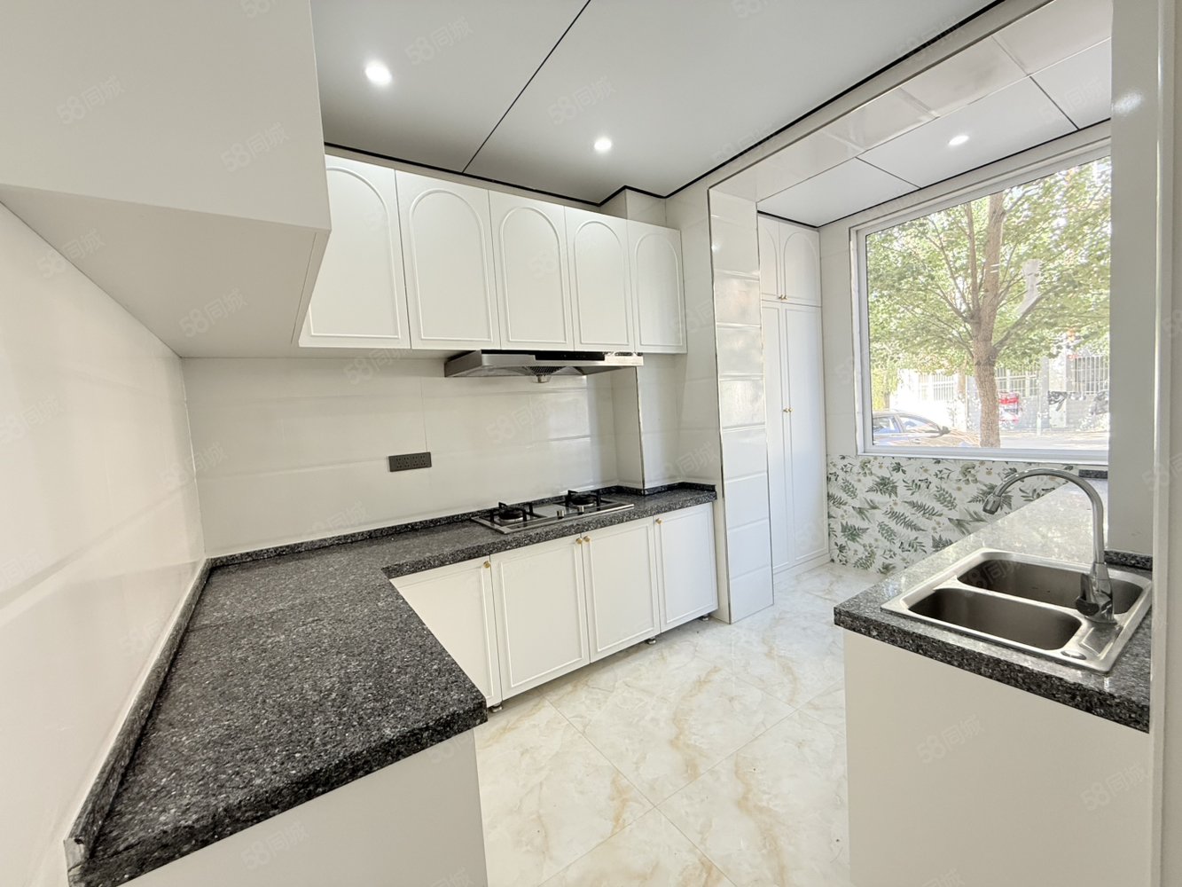 众力牧民欣街4室2厅2卫147㎡南北69.8万