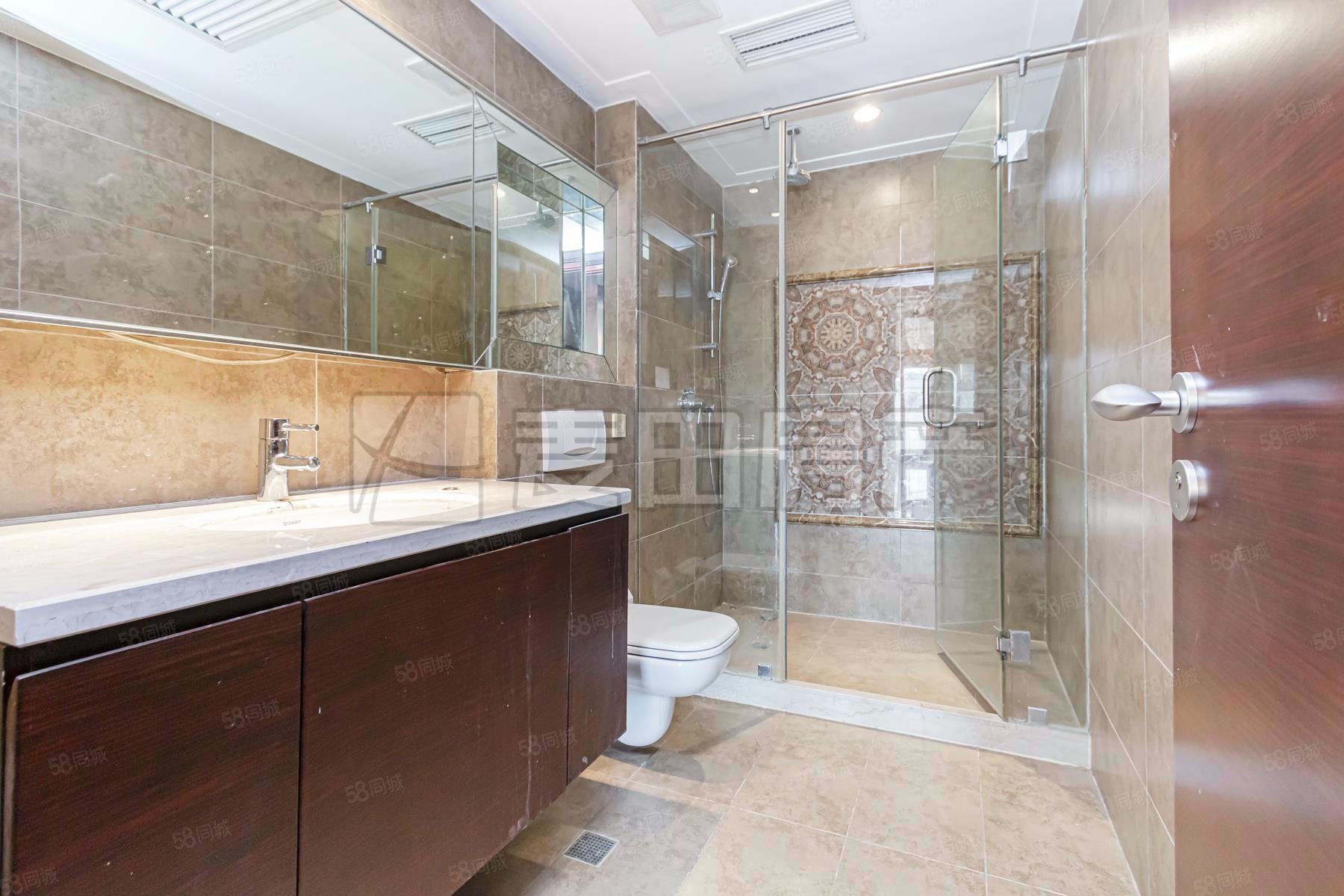 復(fù)地首府3室2廳4衛(wèi)404㎡南北2880萬(wàn)