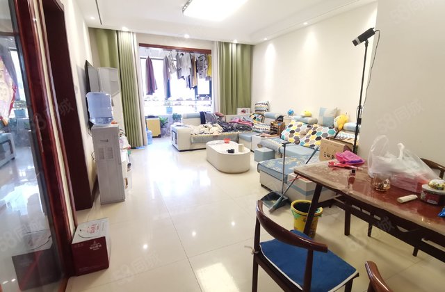 江北水镇 精装三室 免大税 送车位送储 5楼