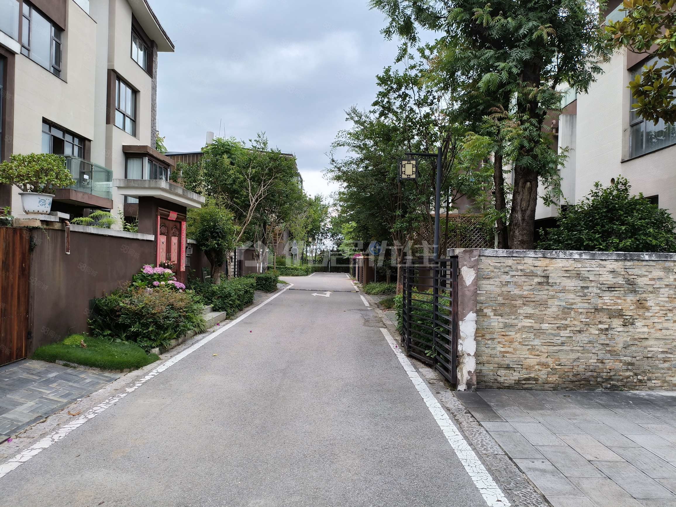 【10图】小院子南区联排别墅诚心出售,大理的小院子南区-大理58同城