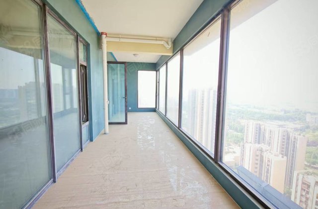 碧桂园翡丽湾280平360万文苑   文苑中学双车位 储藏室