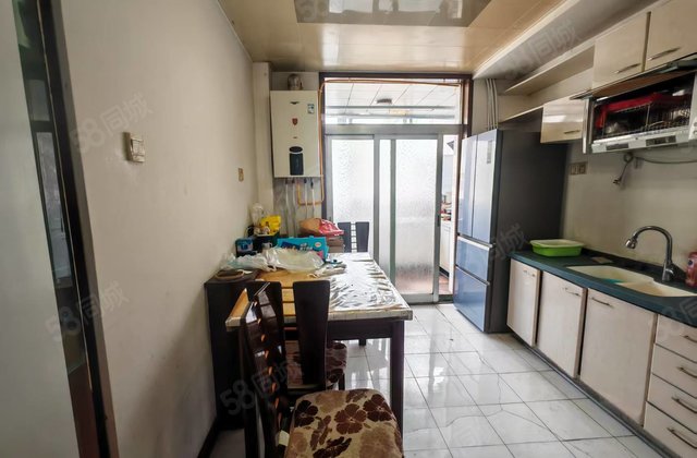 粮贸小区3室2厅116.81㎡70万二手房图片